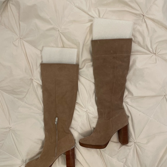 Suede Michael Kors Regina Boot in Beige 8 - Picture 11 of 11